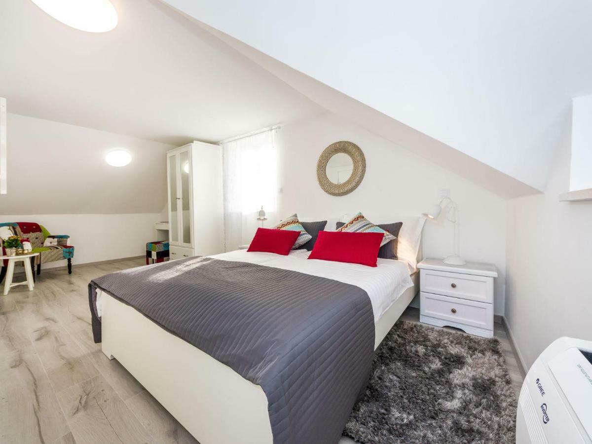 Navis Luxury Apartments Vodice Exterior foto